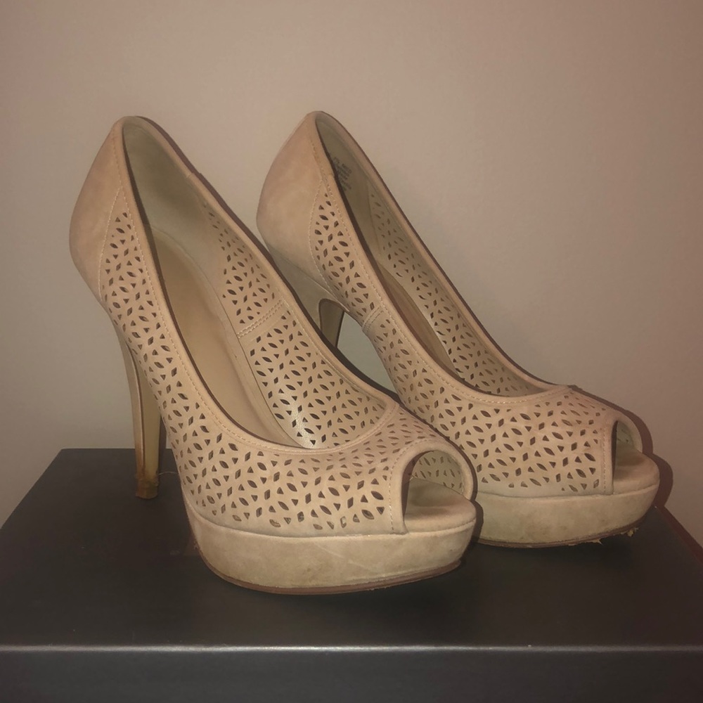 Tan heels